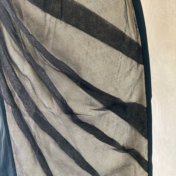 🎉Host Pick🎉 Dolce & Gabbana Skirt - Picture 3 of 5